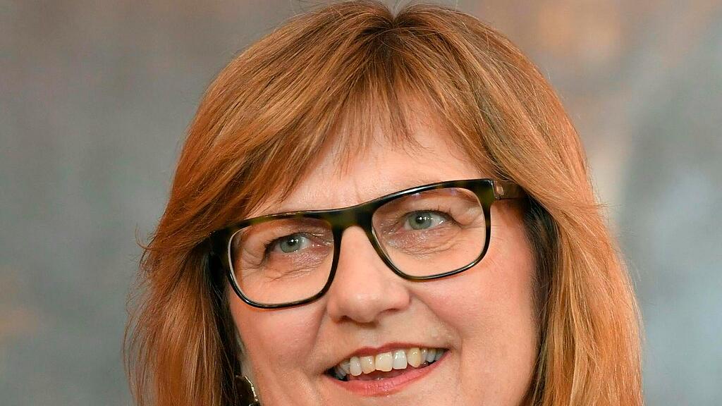 Übergangsregierung: Maria Patek