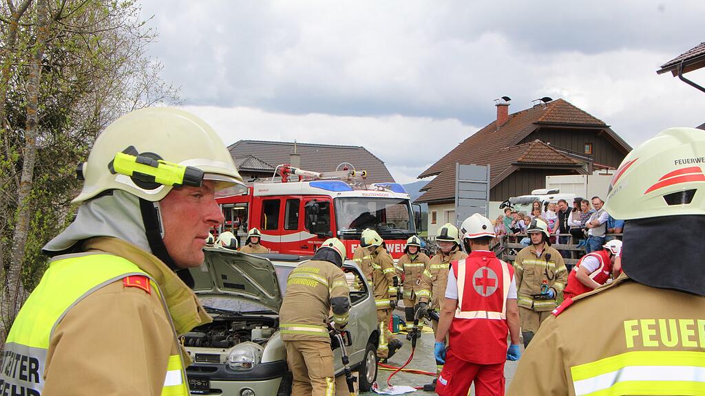 100 Jahr Jubil\u00e4um der Feuerwehr Wei\u00dfpriach