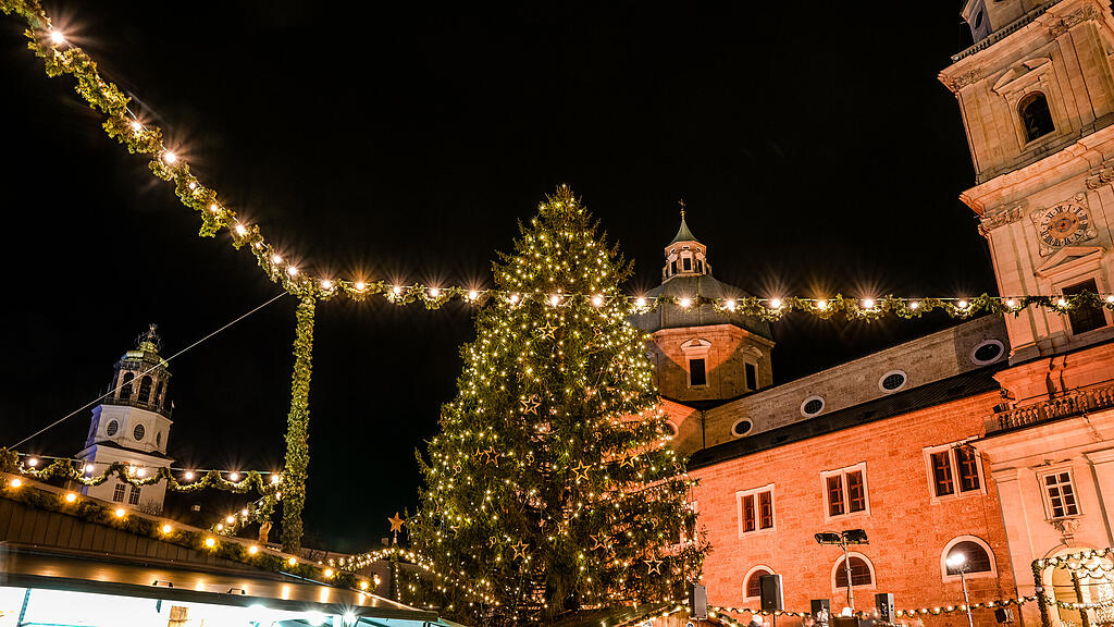 Impressionen der Christkindlmarkt Er\u00f6ffnung