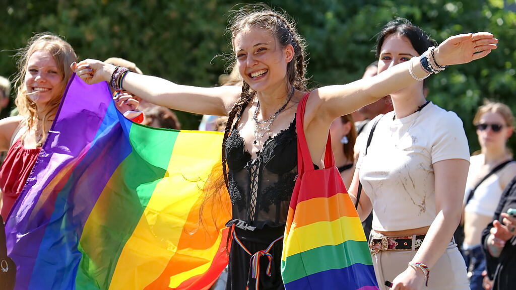 Unite Parade II