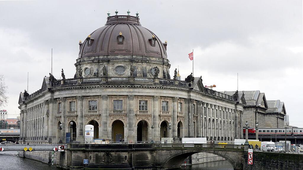 Das Bode-Museum liegt auf der Berliner Museumsinsel im Bezirk Mitte und beherbergt unter anderem ein Münzkabinett (Archivbild).