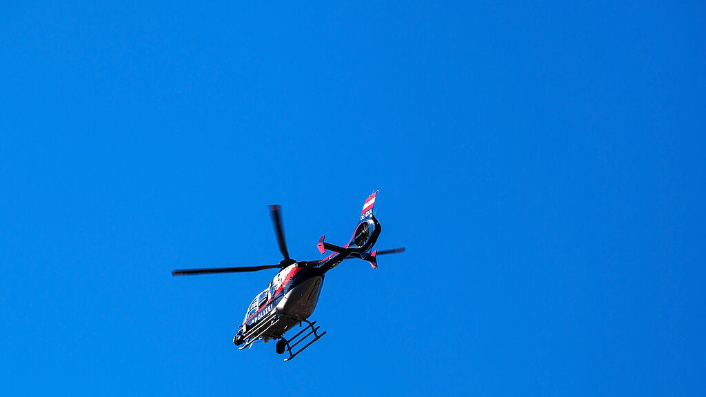 Zwei Hubschrauber waren an der Suche beteiligt. (Themenbild)