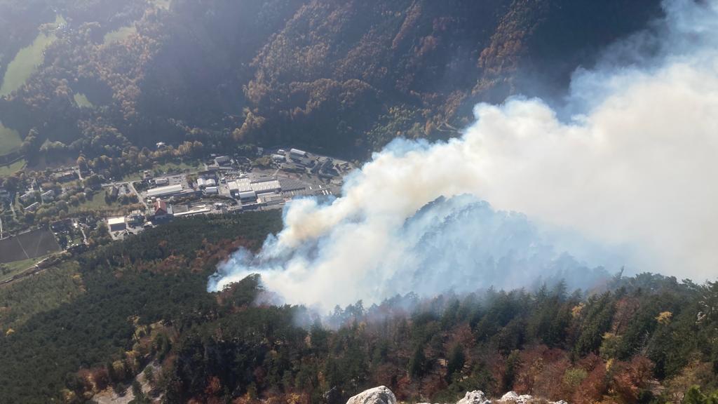 Riesiger Waldbrand im Rax-Gebiet