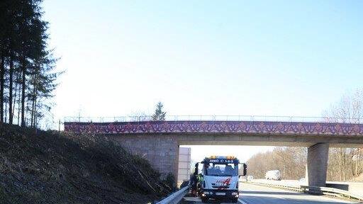 Ladegut auf A1 verstreut