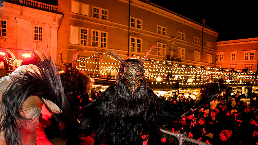 Der Krampuslauf am Christkindlmarkt