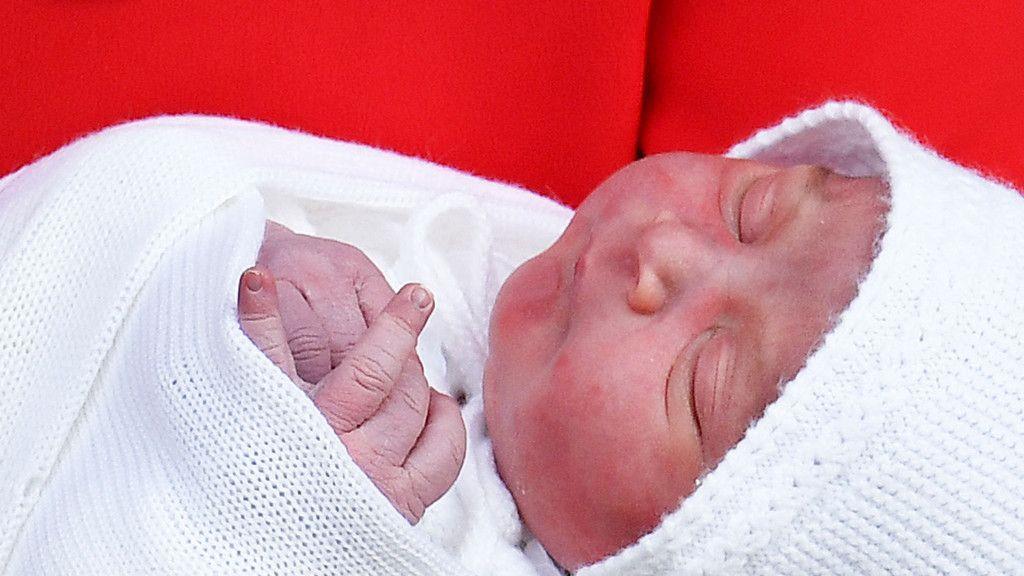 Prinz William und Herzogin Kate treten vor die Kameras