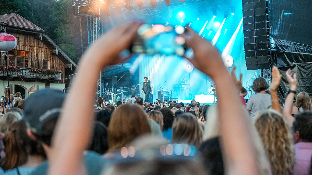 Alvaro Soler Konzert im Gut Aiderbichl