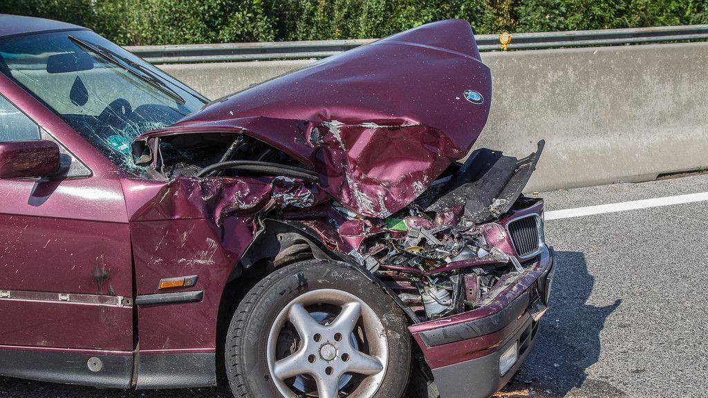 Unfall mit drei Fahrzeugen bei Salzburg-Nord