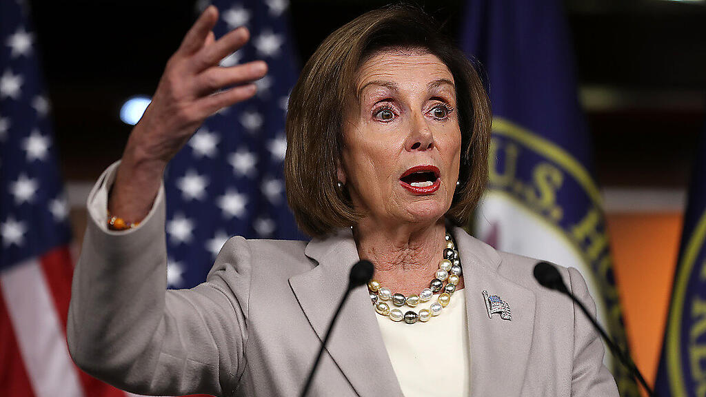 Pelosi begrüßte die Verabschiedung der Resolution