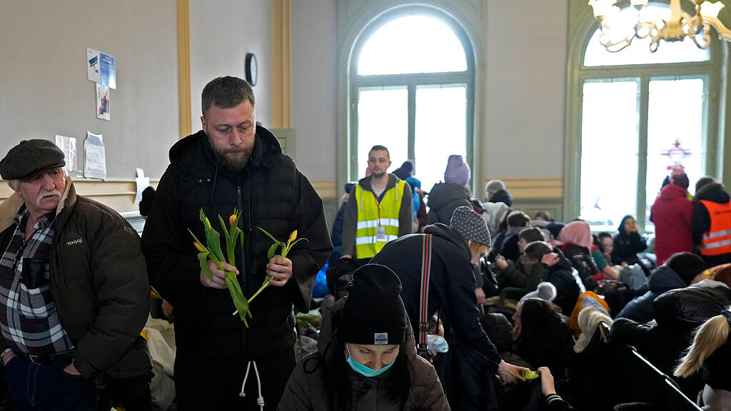 Ukraine-Krieg, Tag 13: Fl\u00fcchtlinge