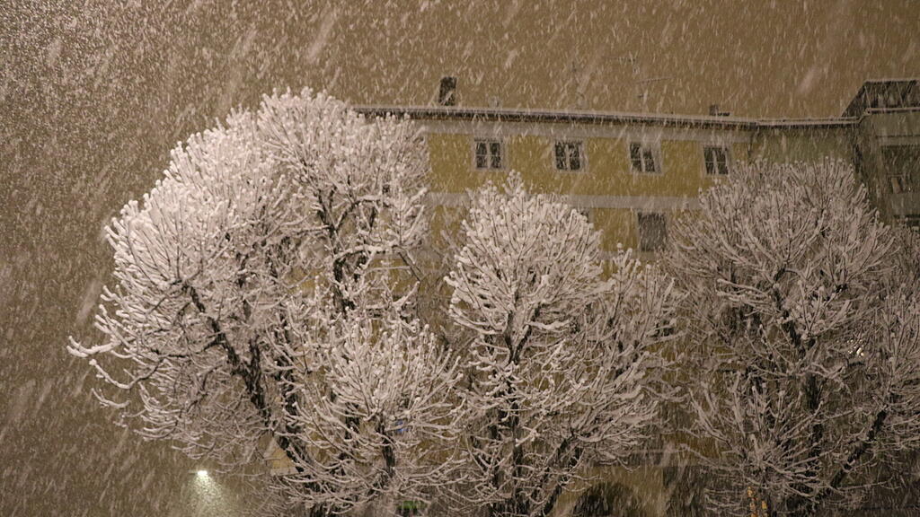 Wintereinbruch in Stadt Salzburg