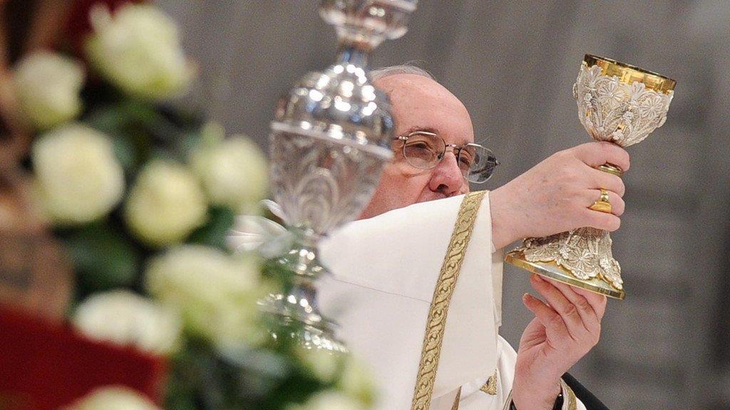 Papst begann Osterfeiern mit Chrisam-Messe