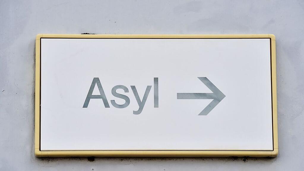 Weniger Asyl in Österreich