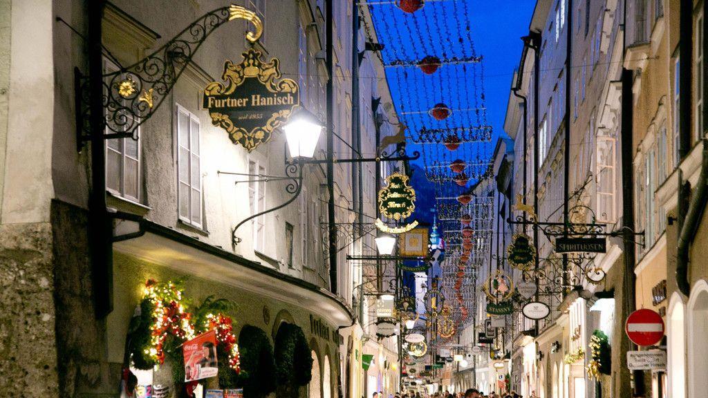 Weihnachtsbeleuchtung in der Getreidegasse
