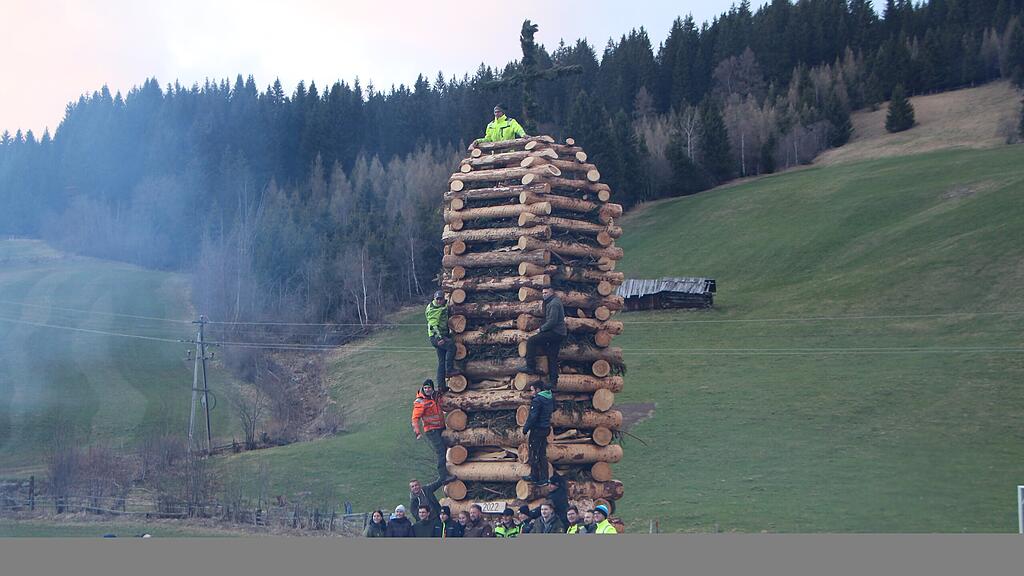 Osterfeuer Tamsweg und Thomatal