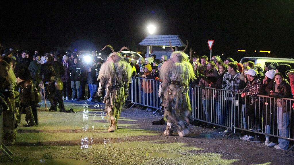 15. Krampuslauf am Villaparkplatz