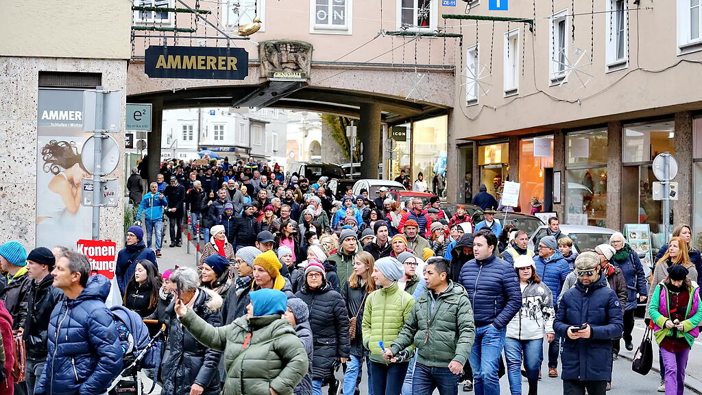 Corona-Demo in Salzburg am Sonntag
