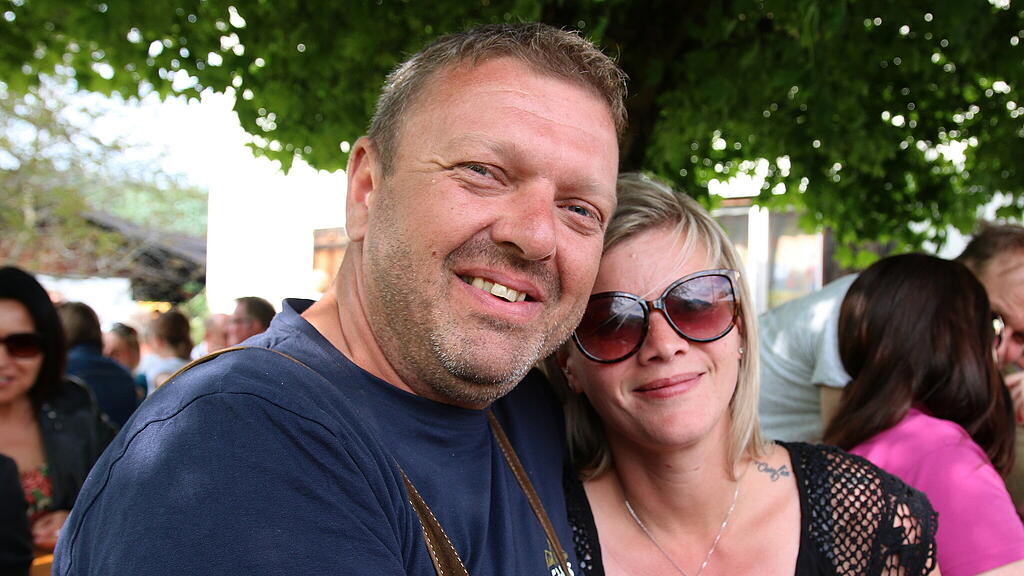 Bierfichte Aufstellen in Bad Vigaun
