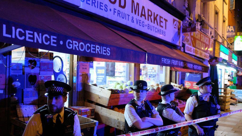 Terror in London: Fahrzeug rast in Menschenmenge