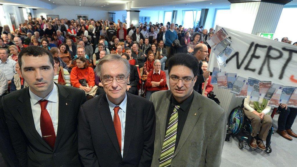 Landesbedienstete protestieren