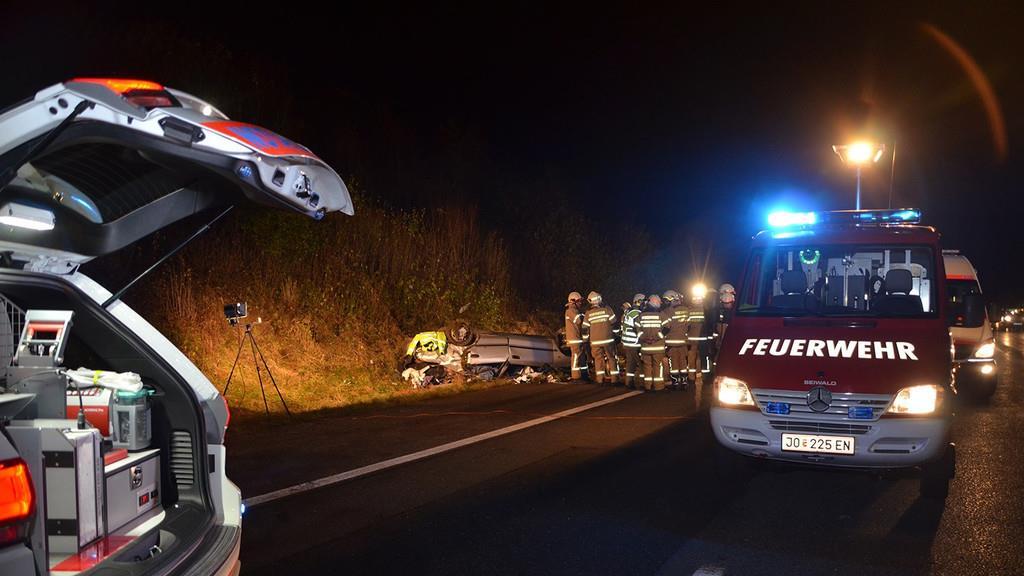 Schwerer Verkehrsunfall auf A10 bei Pfarrwerfen