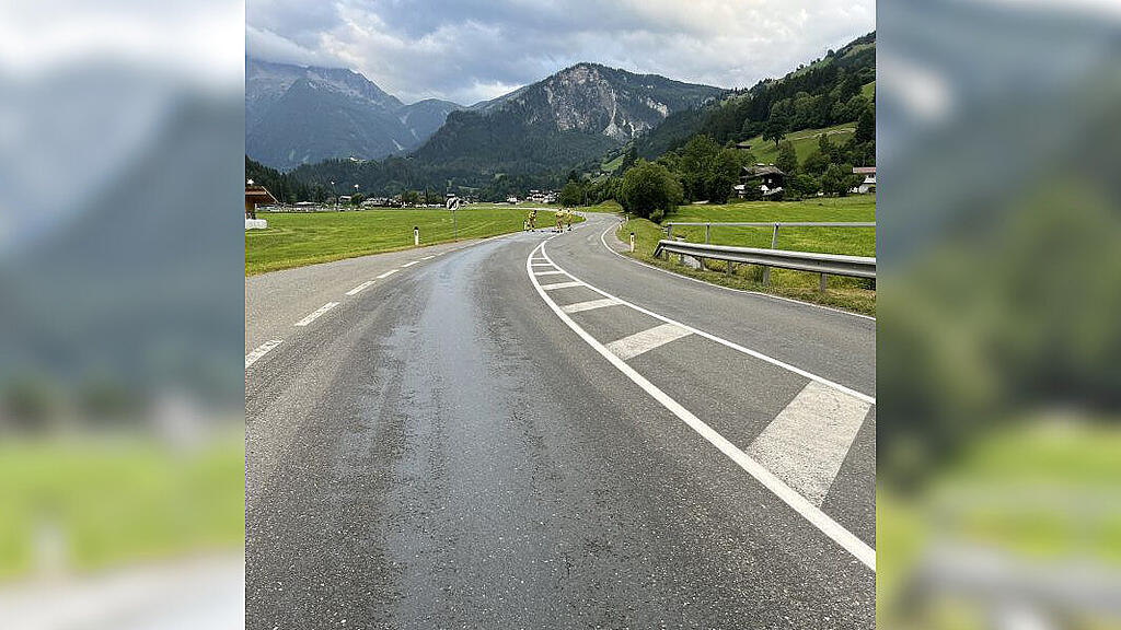 Ölspur hält Feuerwehr Wald im Pinzgau über zwei Stunden lang auf Trab