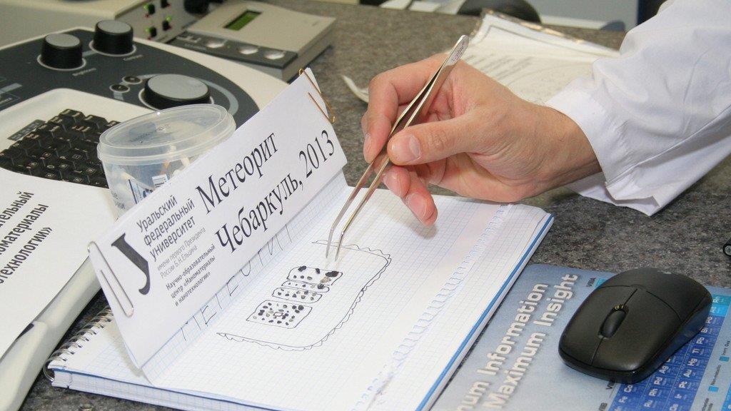 Meteorit schlägt in Russland ein: Wissenschaftler bergen Bruchstücke
