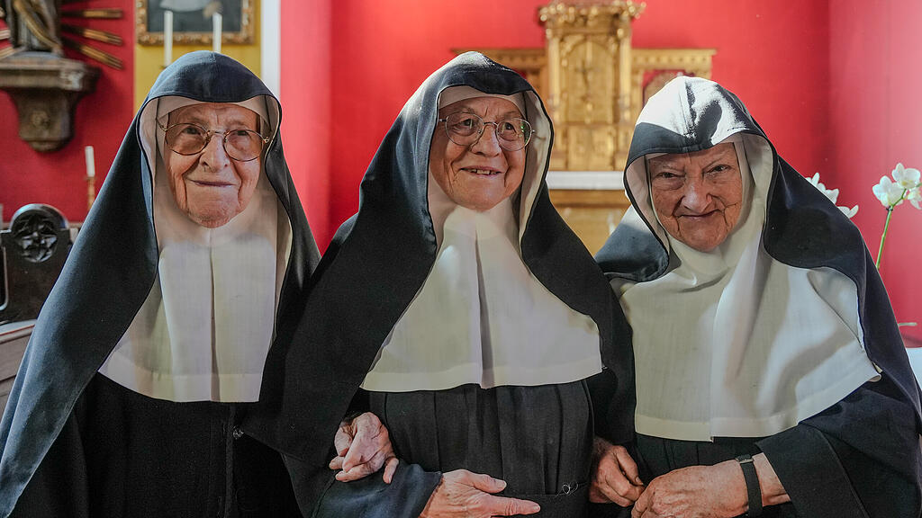 Messe der Nonnen im Kloster Goldenstein