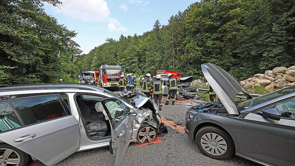 Crash auf B21 in Bayern