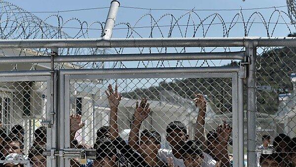Stimmung im Abschiebelager Moria ist explosiv