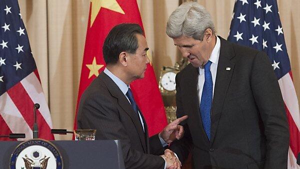 Wang Yi und John Kerry sind sich einig