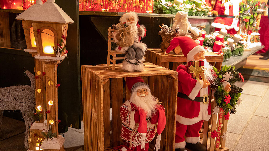 20211118_fmt_christkindlmarkt_eroeffnet_mw-22.jpg