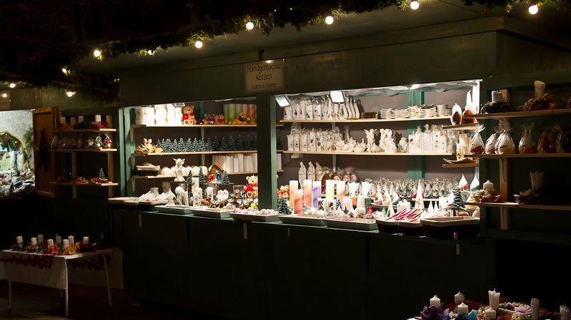 Adventmarkt in Hellbrunn