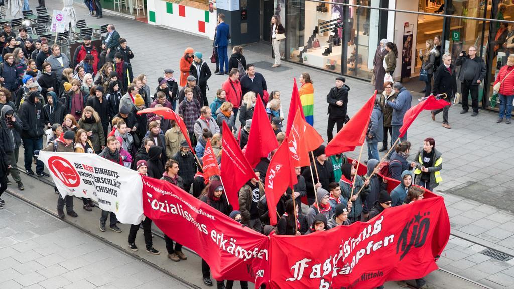 "Verteidiger Europas": Gegendemo