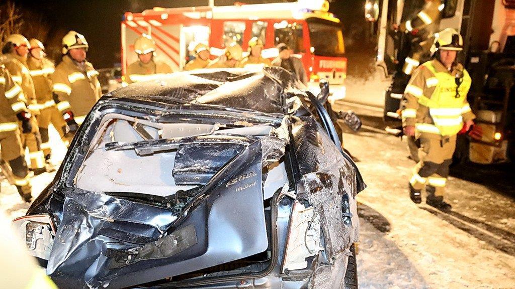 Pkw stürzt in Saalach