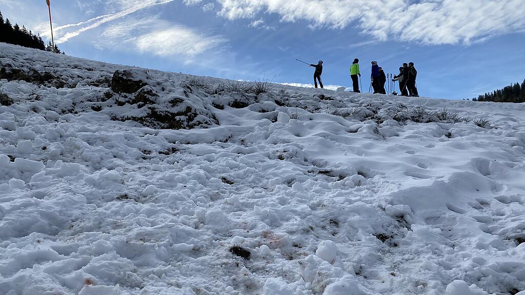 Zwei 17-Jährige sterben bei Ski-Unfall in Tirol