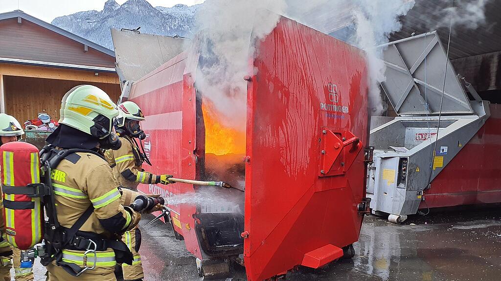 Brand im Recyclinghof Kuchl