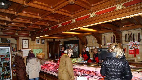 Jeden zweiten Samstag kommen die Salzburger wieder in den Genuss des "besten Leberkäs' der Welt".