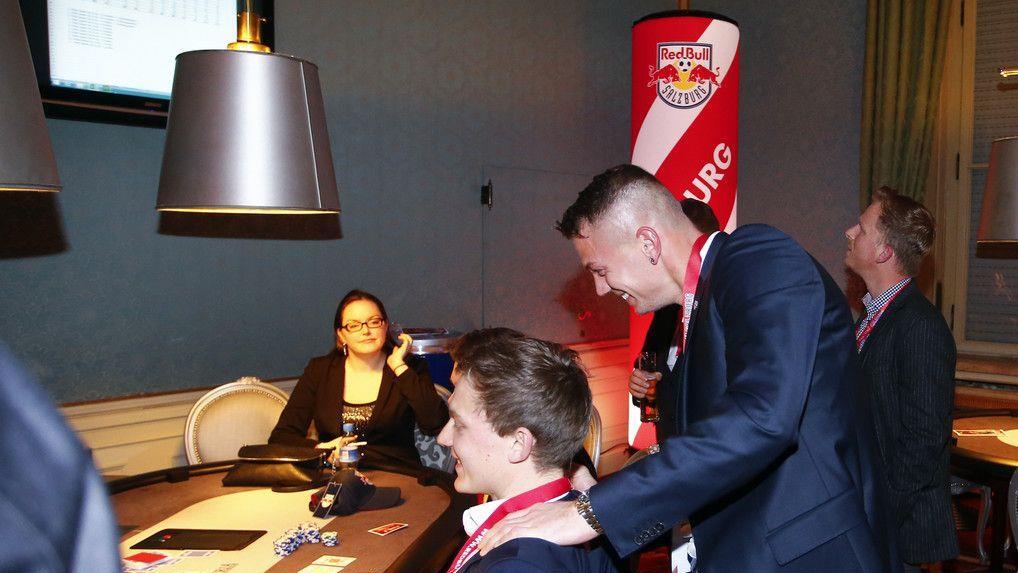 pASSspiel: Salzburg-Stars messen sich beim Pokern