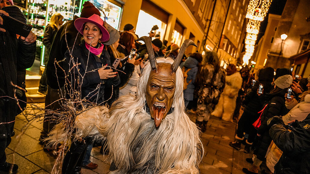 Der Krampuslauf am Christkindlmarkt