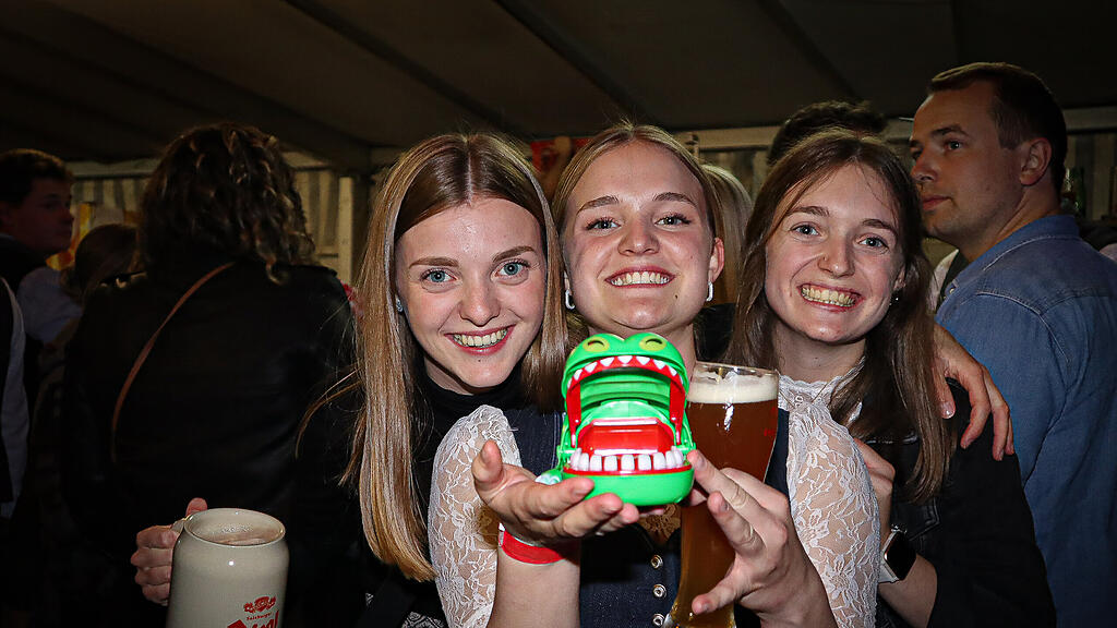 Maifest Stra\u00dfwalchen