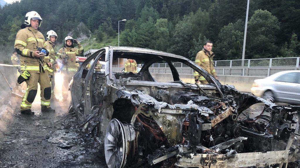 Pkw-Brand auf der A10