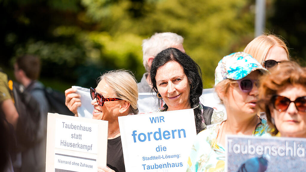 Mahnwache für Stadttauben in der Stadt Salzburg