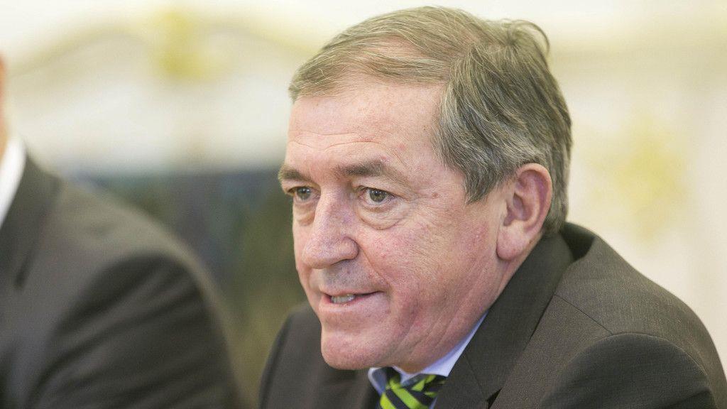 Finanzskandal: Schaden reagiert auf Vorwürfe