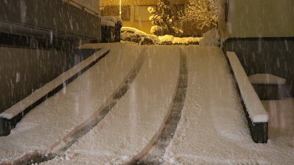 Wintereinbruch in Stadt Salzburg
