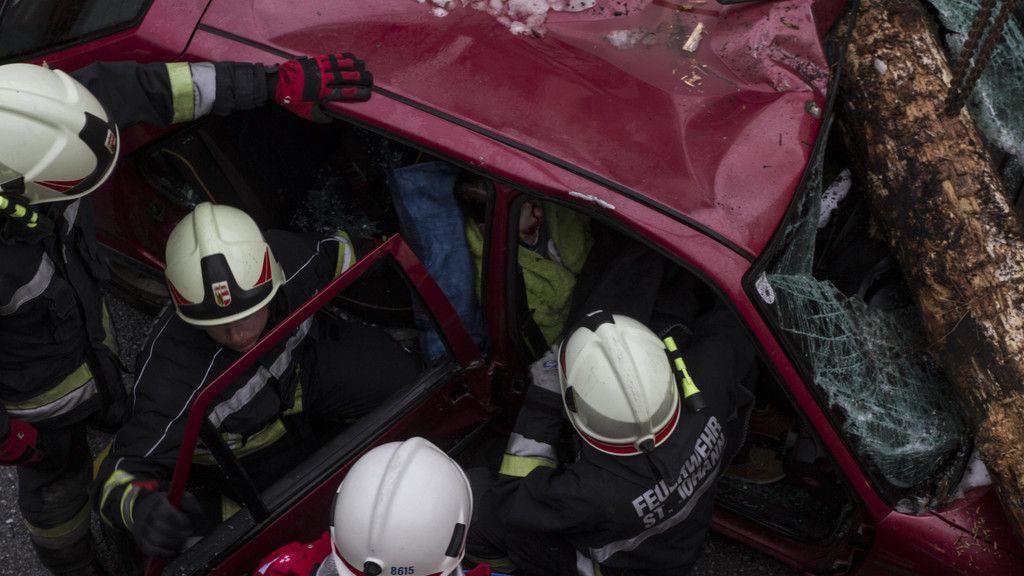 Schauübung der Rettungskräfte in St. Johann
