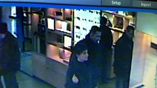 Zwei Menschen wurden bei dem Frontalcrash verletzt.