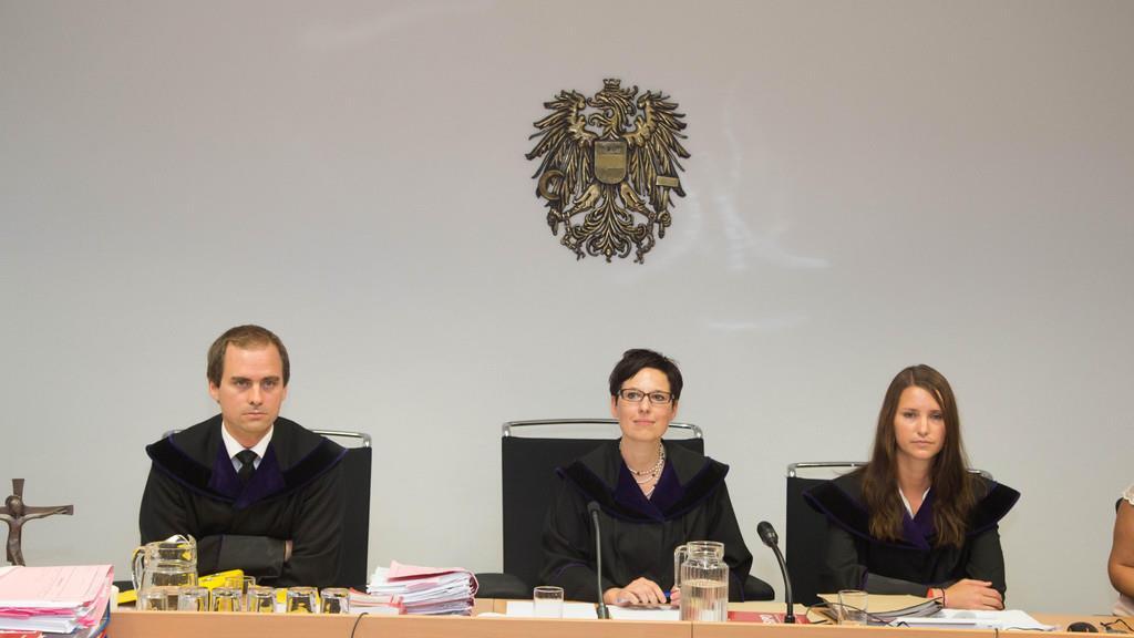 Mord in Saalfelden: Emotionaler Prozessauftakt in Salzburg