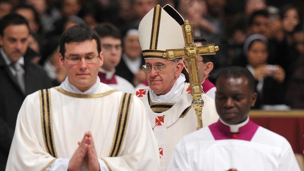 Papst begann Osterfeiern mit Chrisam-Messe