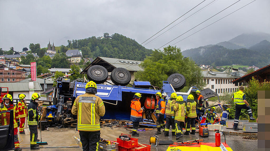 Unfall Hilfs-Lkw THW